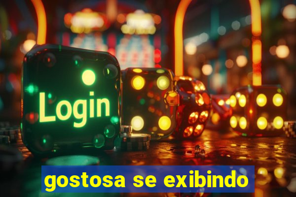 gostosa se exibindo